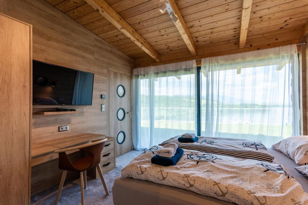 Marina Liptov Pri Liptovskej Mare Hotel Bobrovnik Kültér fotó