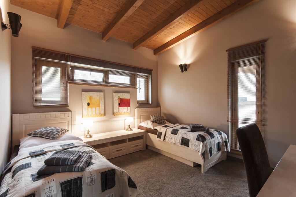 Marina Liptov Pri Liptovskej Mare Hotel Bobrovnik Kültér fotó