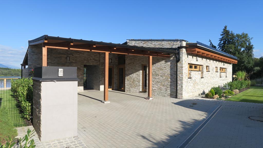Marina Liptov Pri Liptovskej Mare Hotel Bobrovnik Kültér fotó