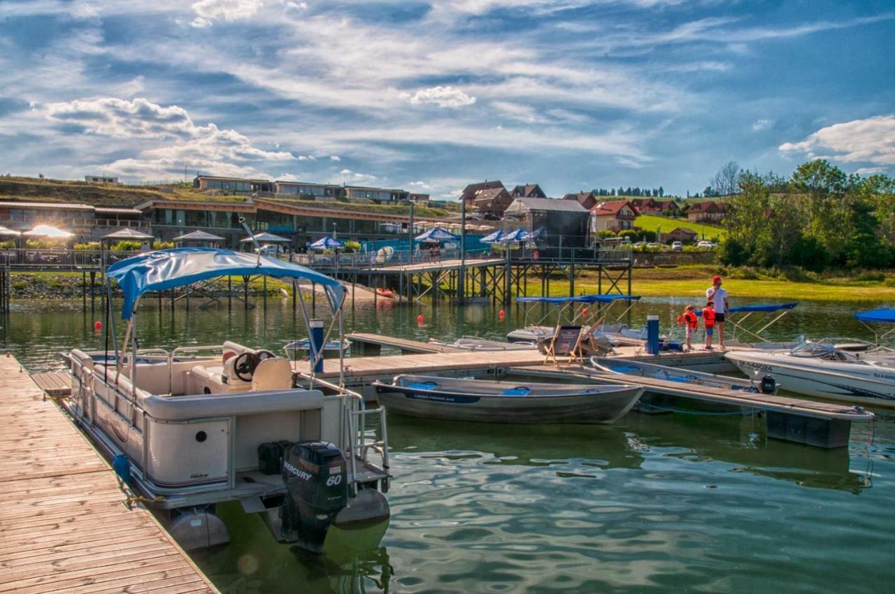 Marina Liptov Pri Liptovskej Mare Hotel Bobrovnik Kültér fotó